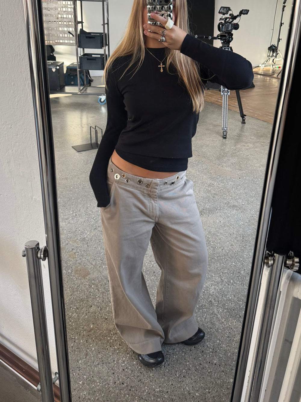 Tanija jeans med ringdetaljer - Beige