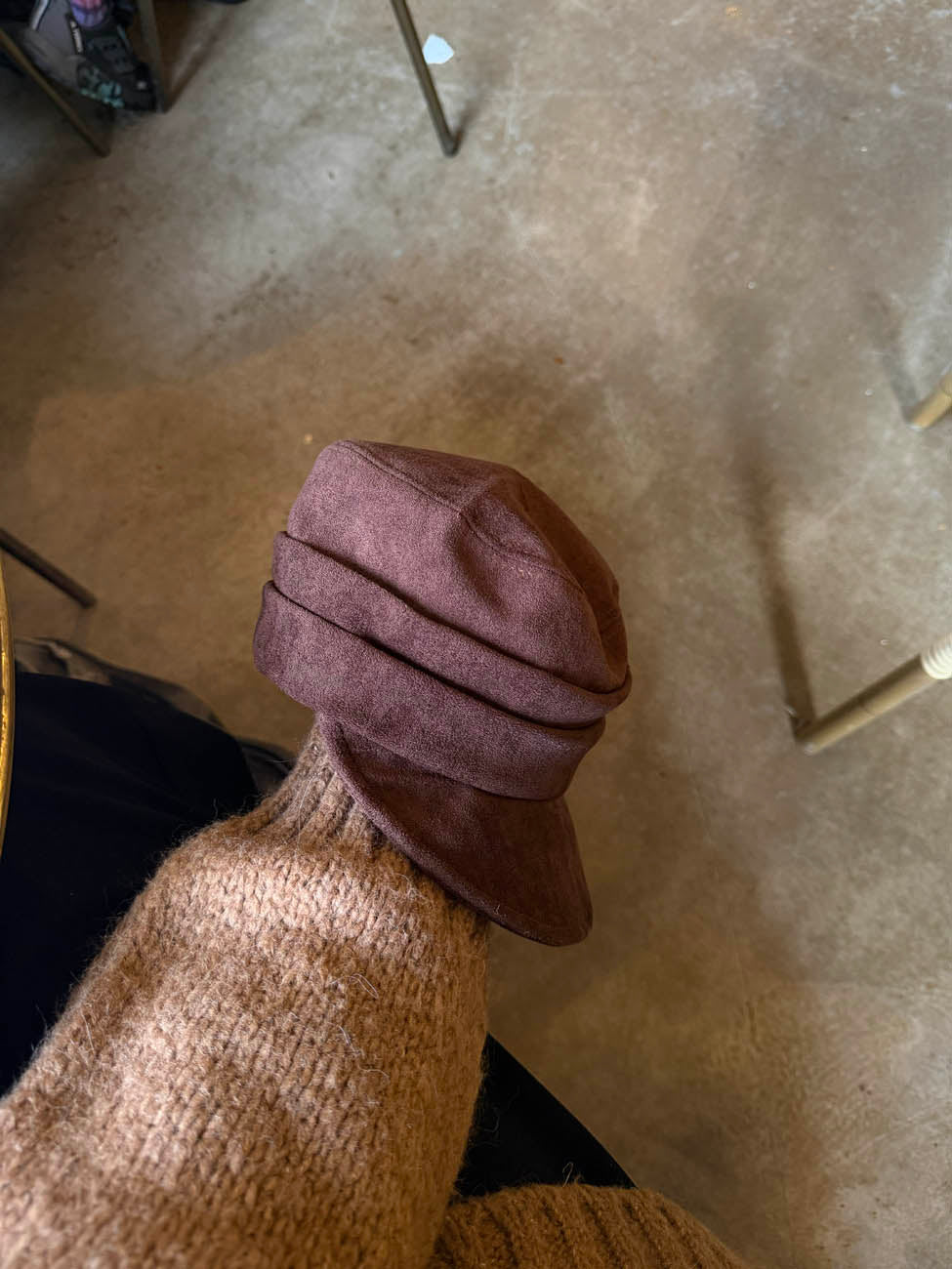 Gudrun kasket - Brun