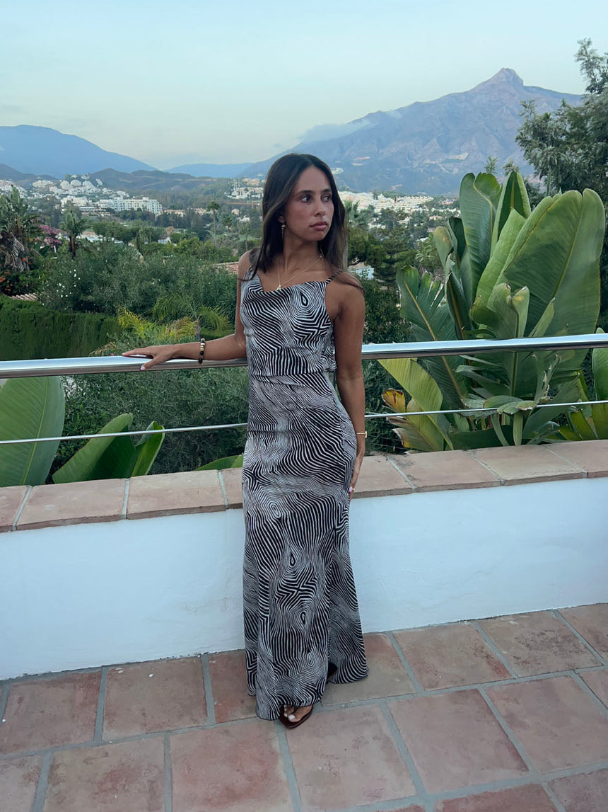 Susyla kjole i zebra print - Sort/hvid/grå