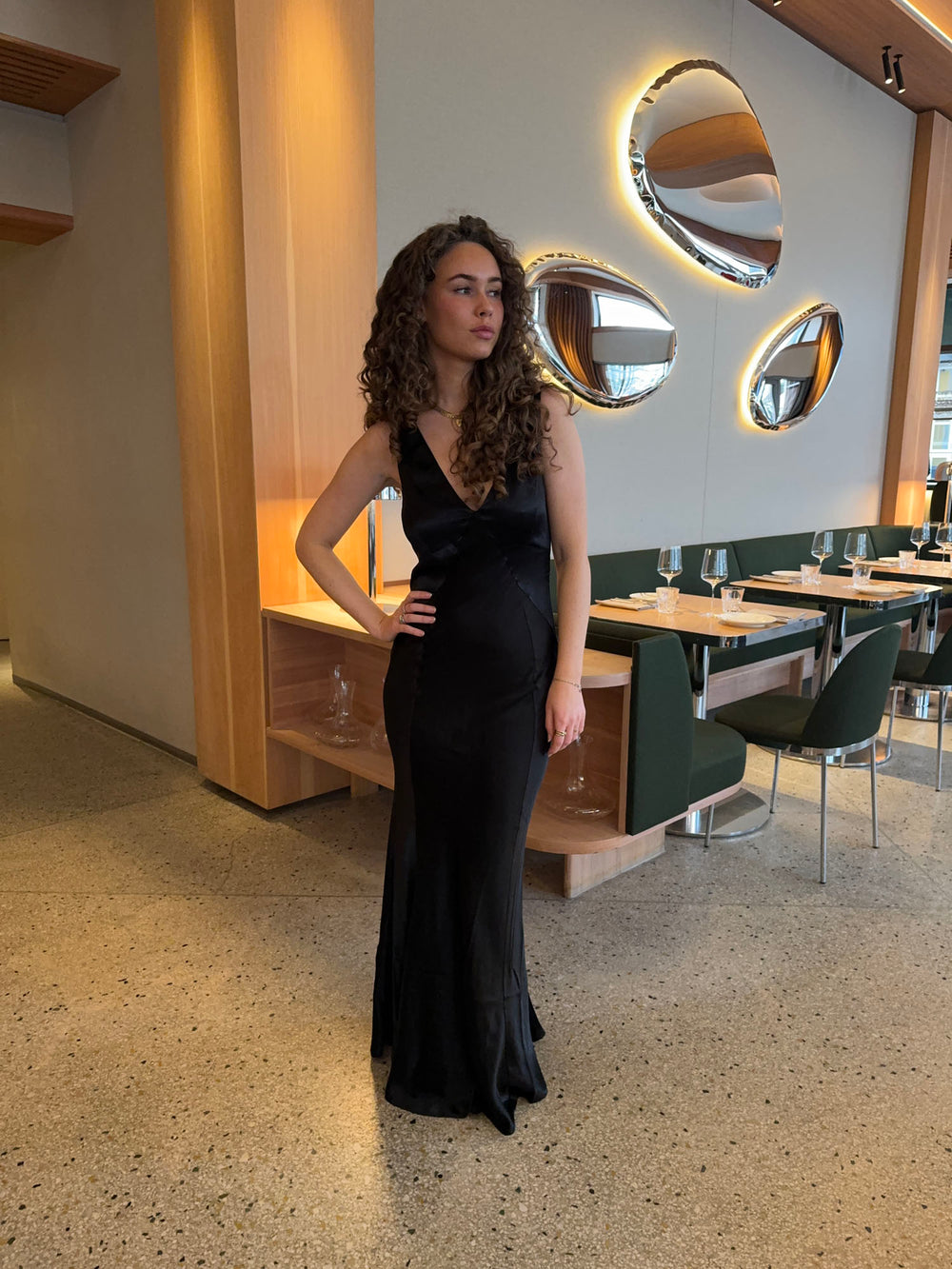 Miana maxi satin kjole - Sort