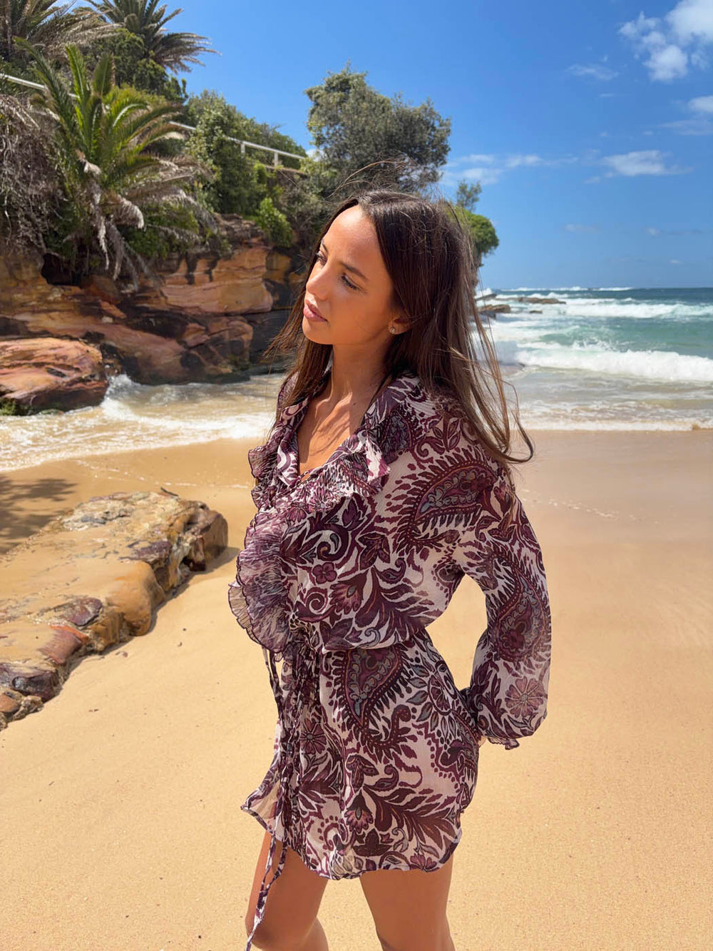 Rose kjole med flæser - Lilla/hvid