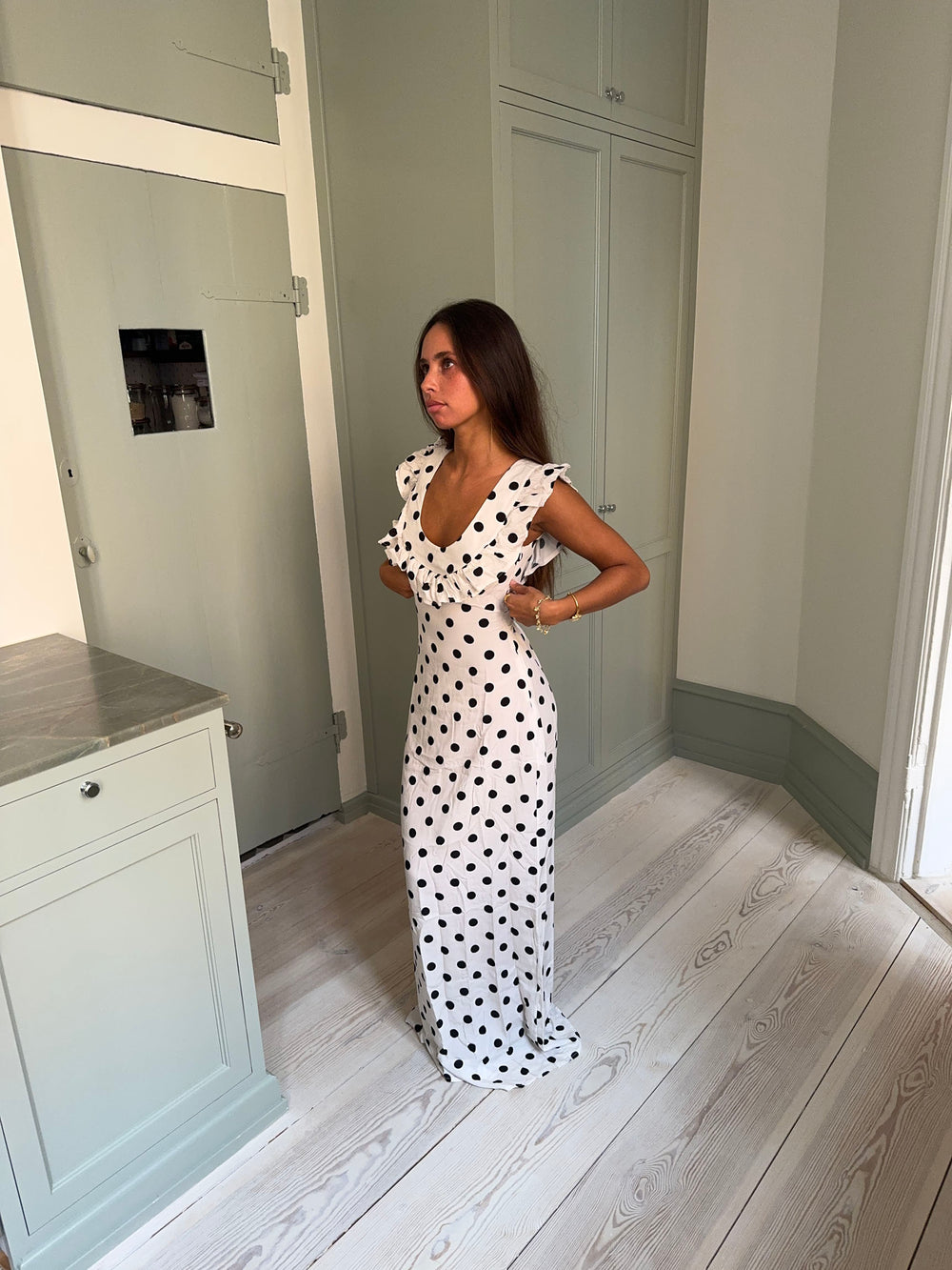 Luna kjole med polka prikker - Hvid/sort