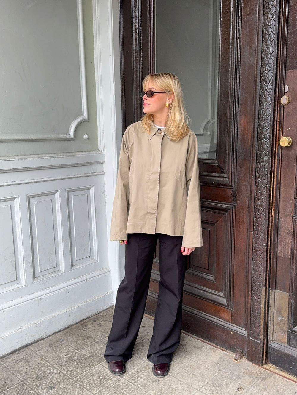 Monica kort trenchcoat - Beige