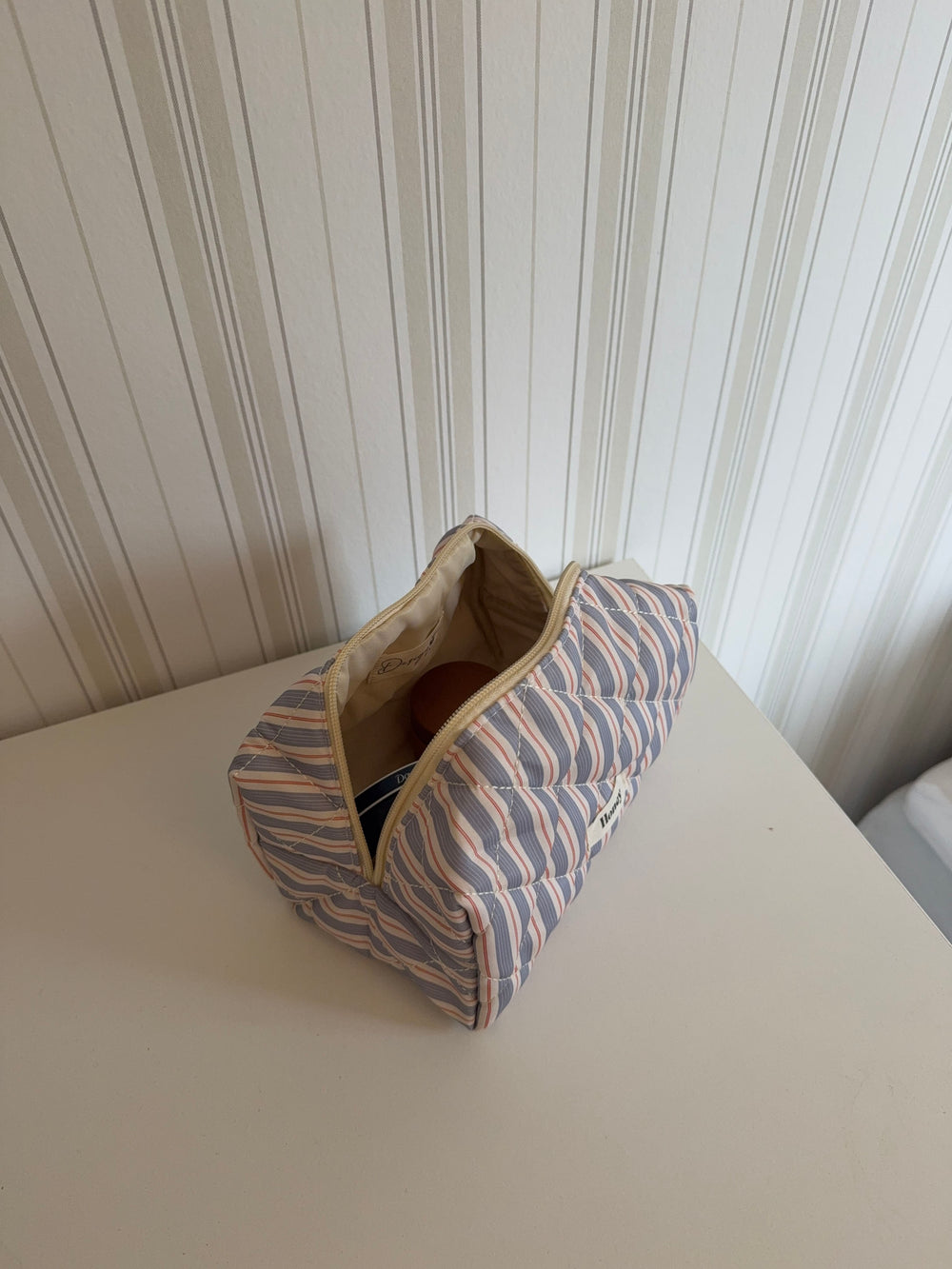 Honey lille toilettaske med striber - Blå/hvid/rød