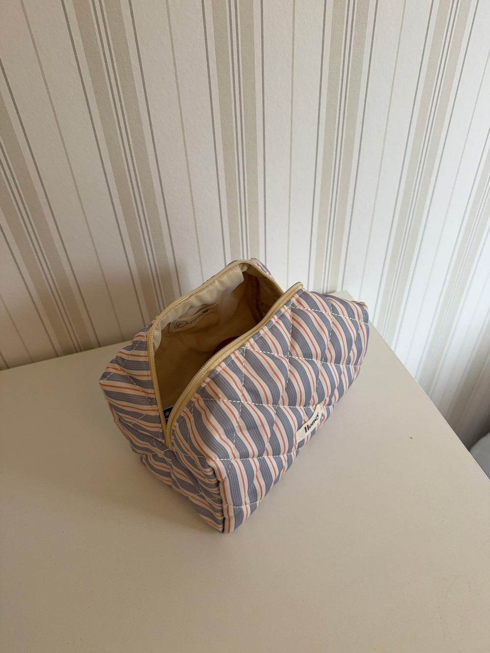 Honey lille toilettaske med striber - Blå/hvid/rød