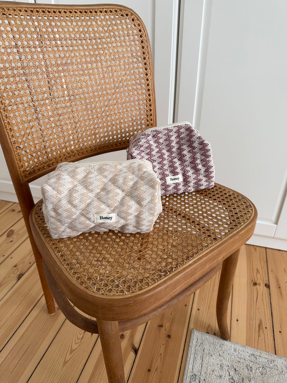 Honey lille toilettaske med mønster - Beige/rød