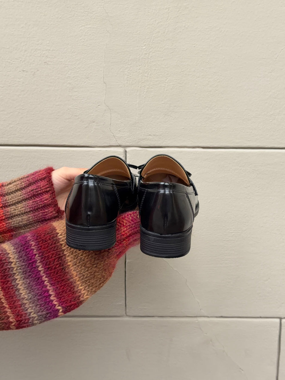 Samia loafers med detaljer - Sort