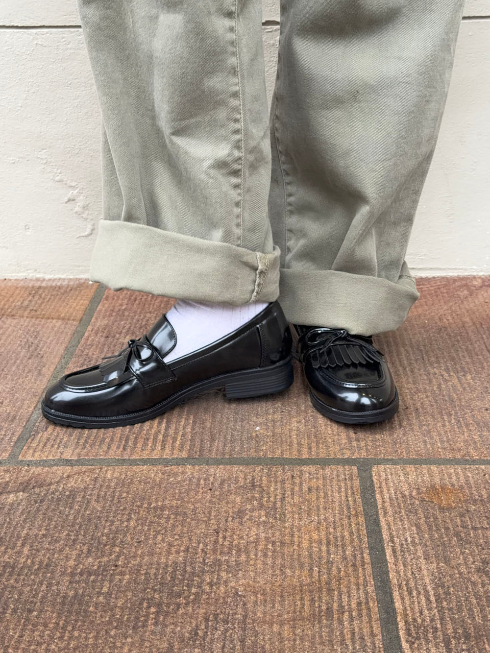 Samia loafers med detaljer - Sort