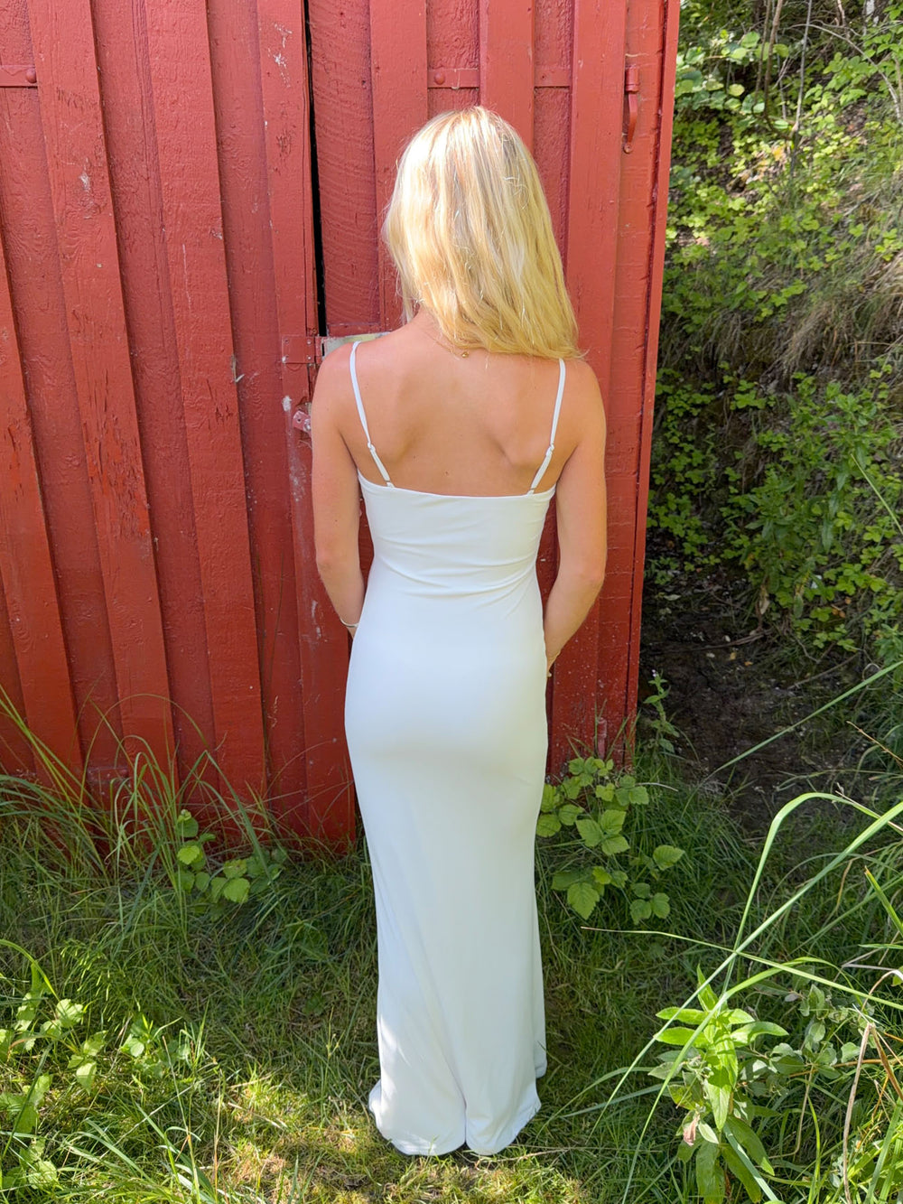 Prisa maxikjole med cut out - Hvid
