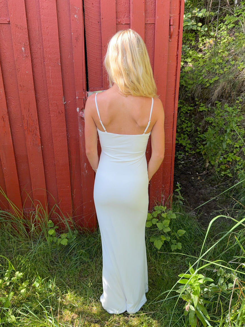 Prisa maxikjole med cut out - Hvid