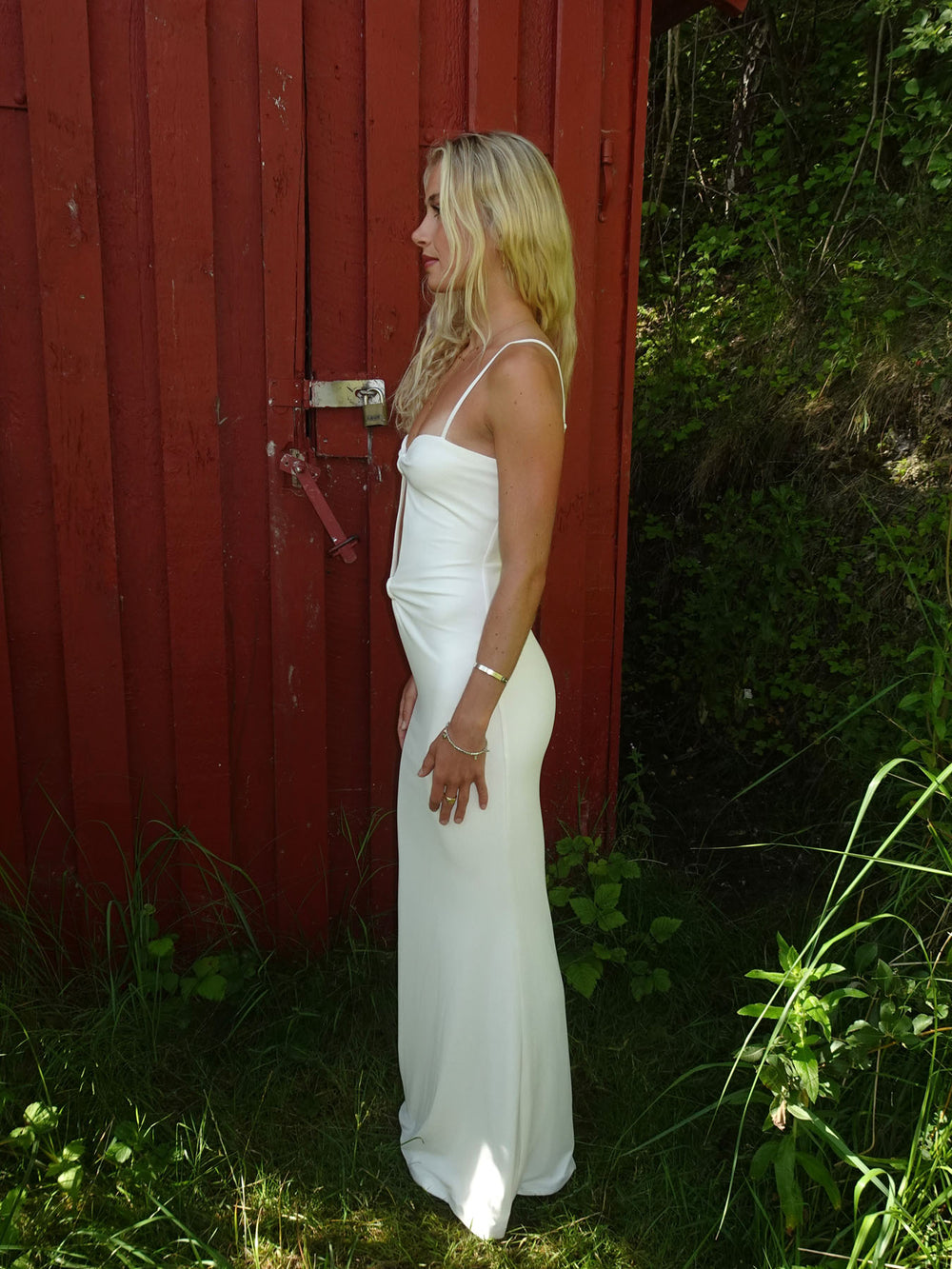 Prisa maxikjole med cut out - Hvid