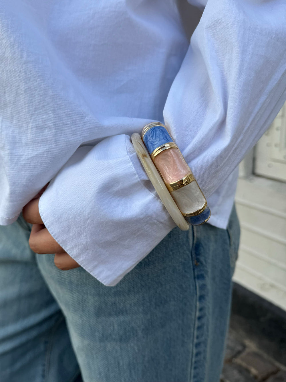 Armbånd med striber - Blå/lyserød/hvid/guld