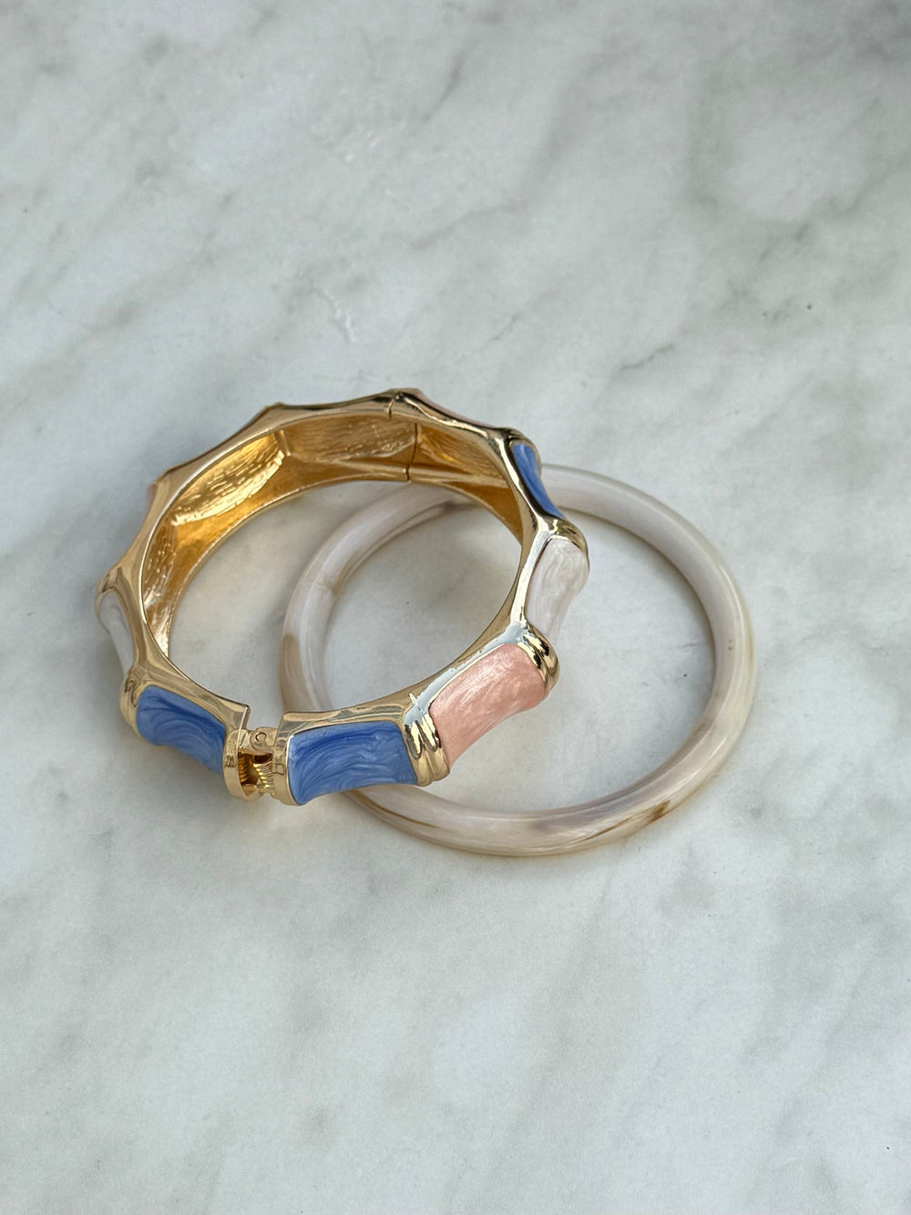 Armbånd med striber - Blå/lyserød/hvid/guld