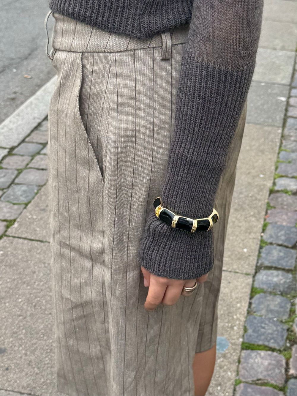Armbånd med striber - Sort/guld
