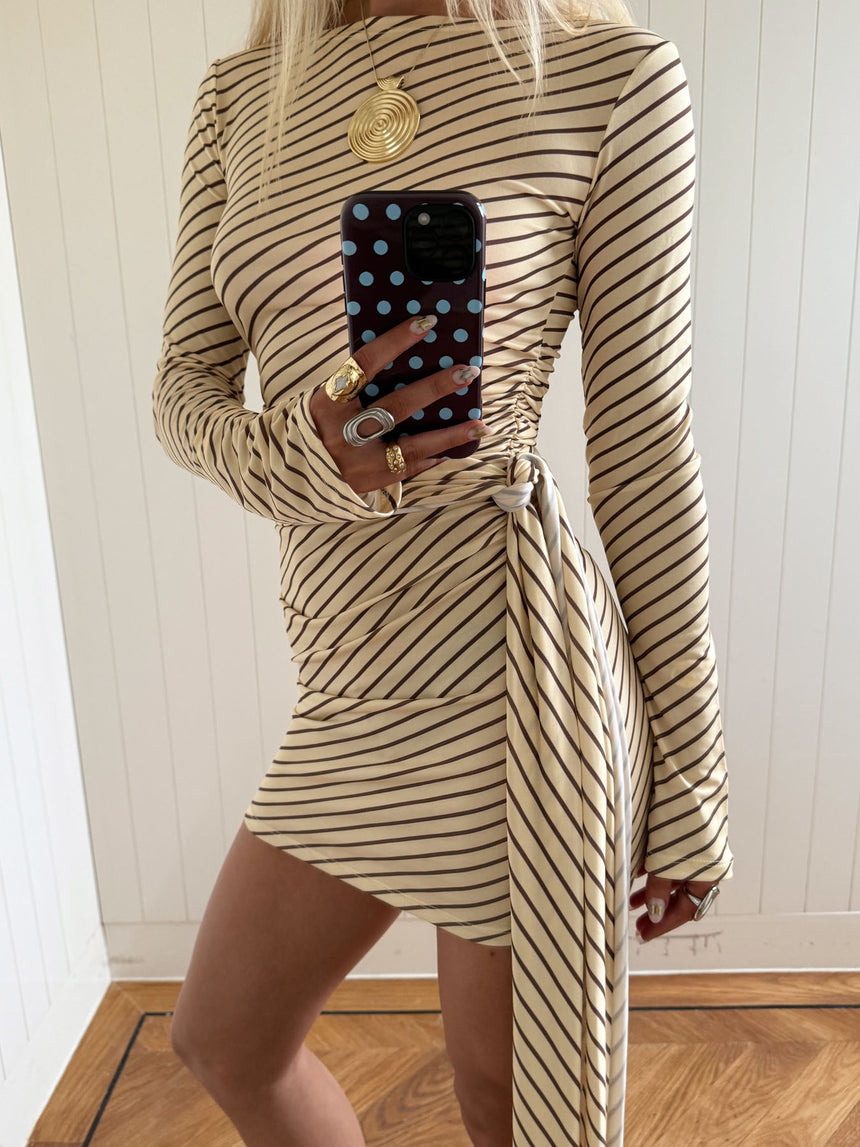 Scandivv kjole med striber - Gul/brun