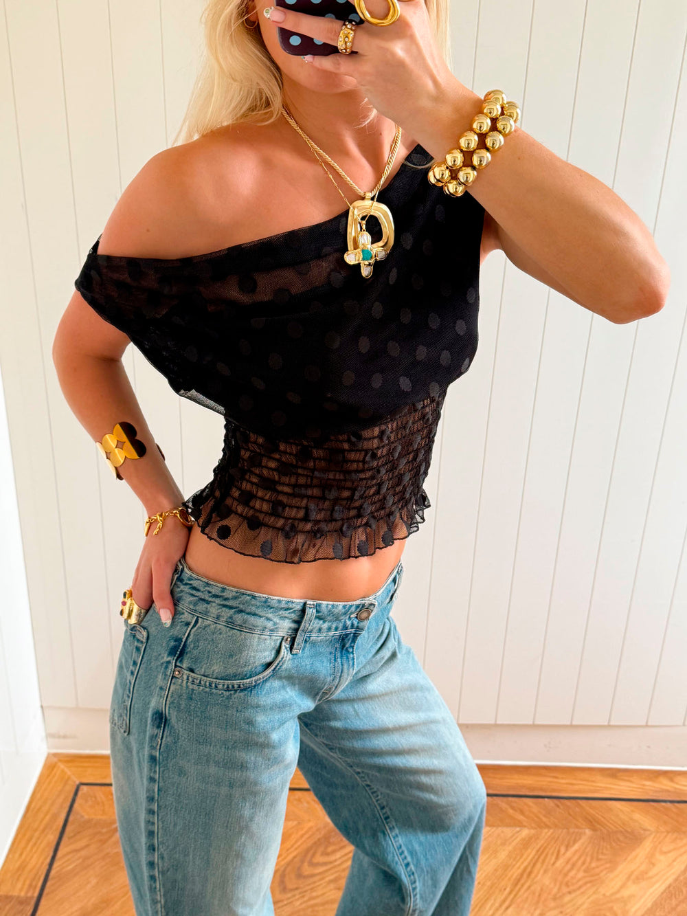 Scandivv mesh top med polkaprikker - Sort