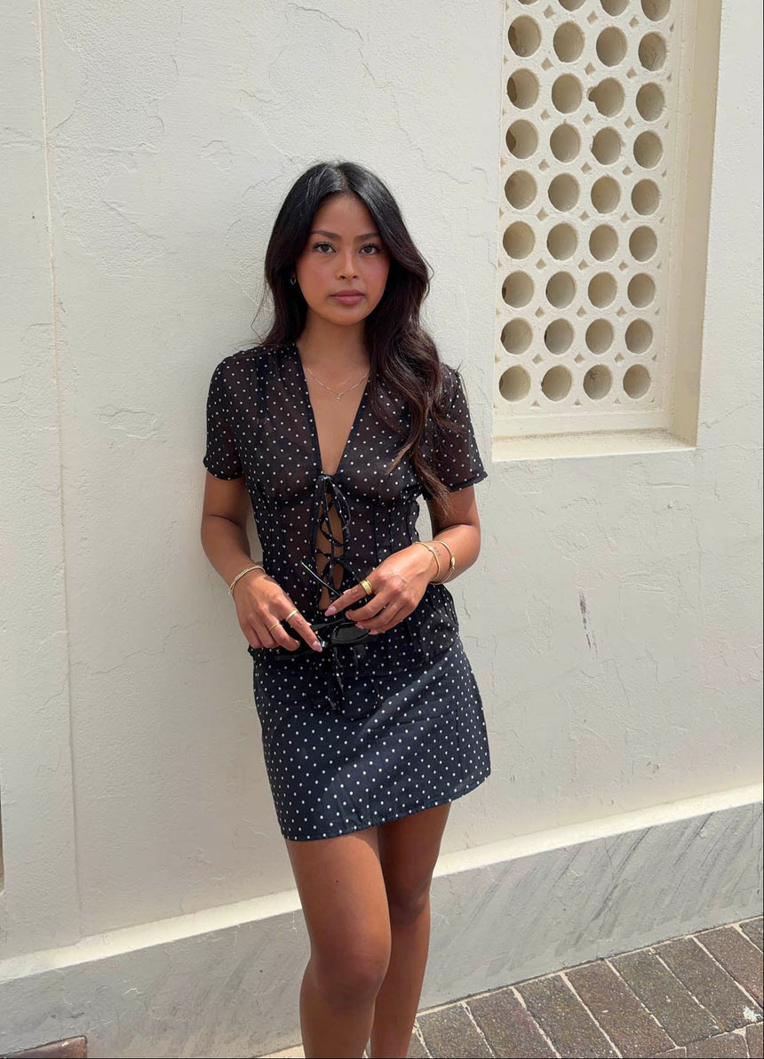 Sullivan mininederdel med polkaprikker - Sort/hvid