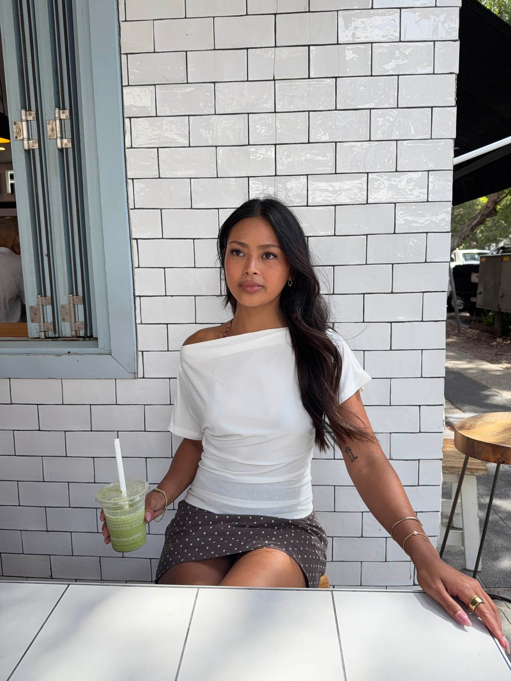 Sullivan mininederdel med polkaprikker - Brun/hvid