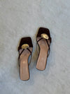 Annaline mules med gulddetalje - Brun/guld