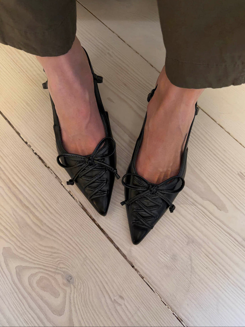 Sola mules med sløje - Sort