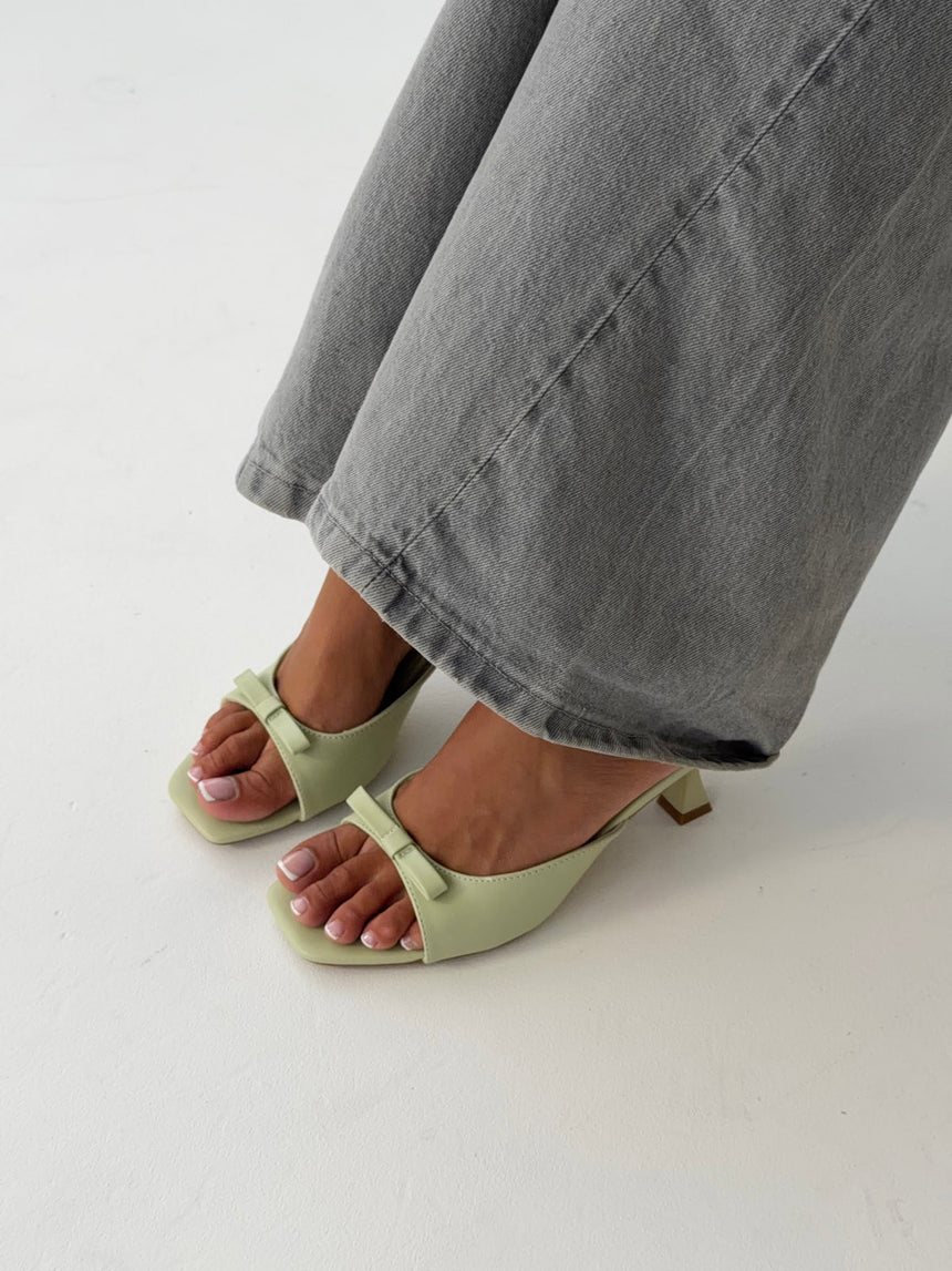 Pastella mules med sløjfe - Lysegrøn