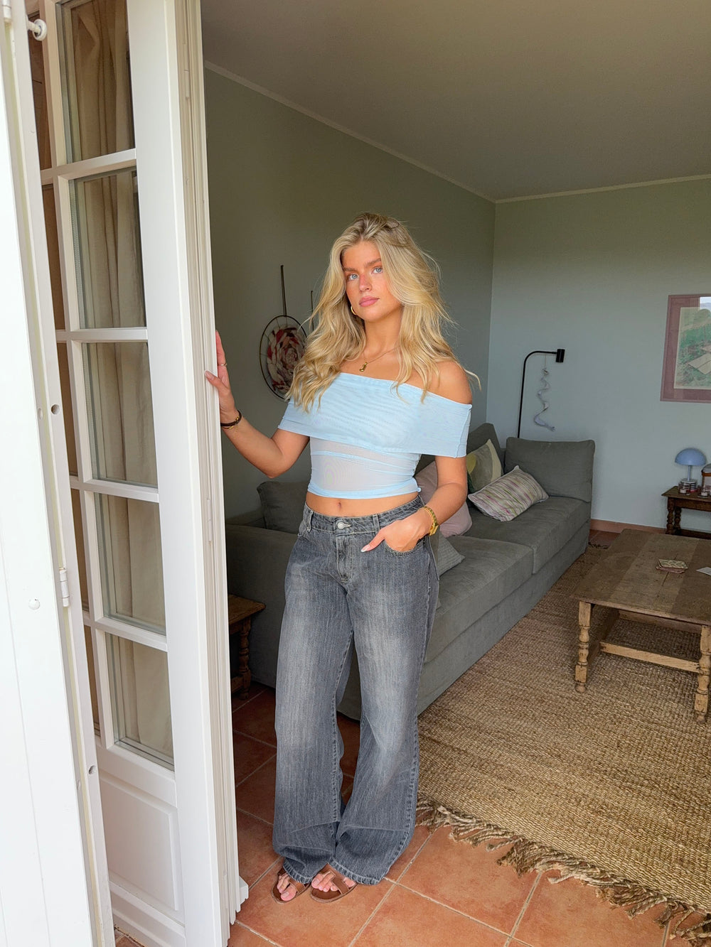 Victoire off shoulder top i mesh - Lyseblå