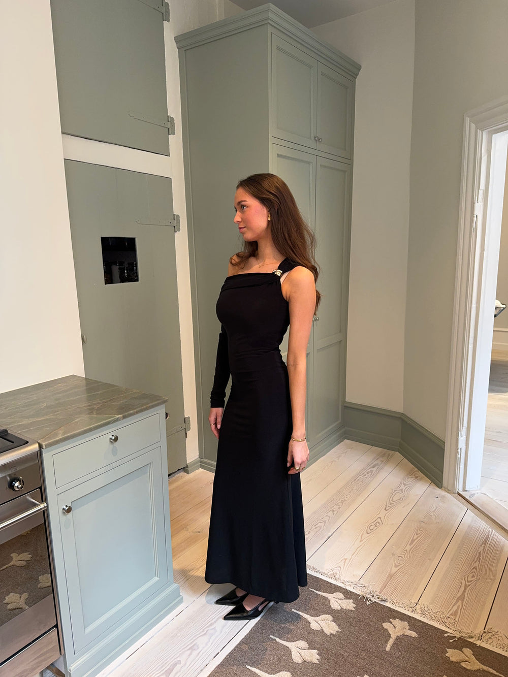 Linea one shoulder kjole - Sort