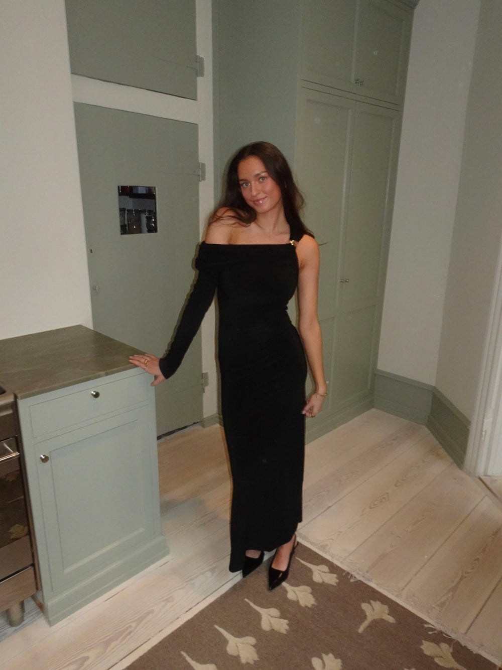 Linea one shoulder kjole - Sort