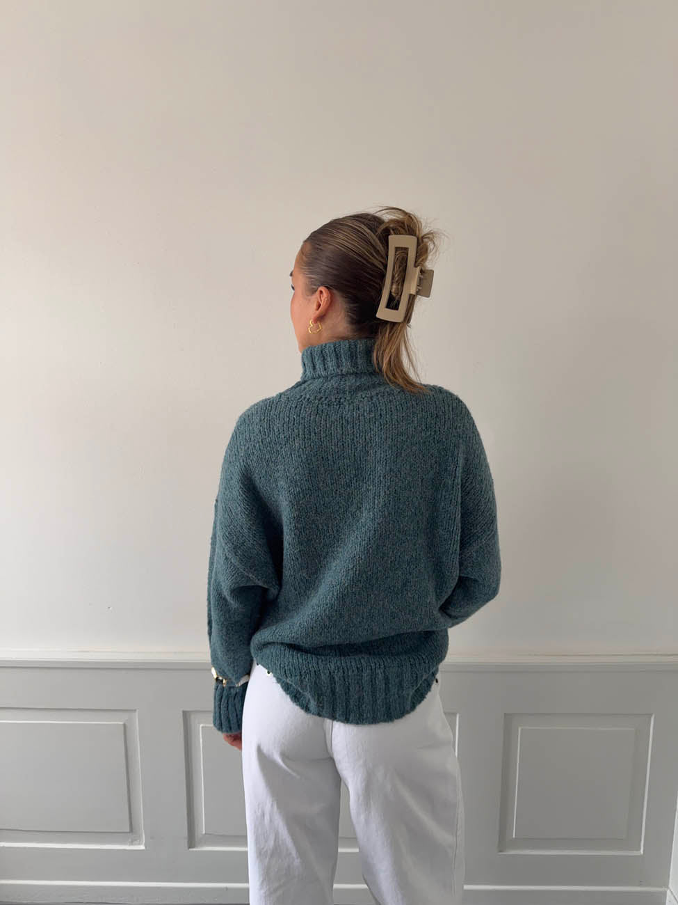 Valdamara oversized striktrøje med turtleneck - Blå