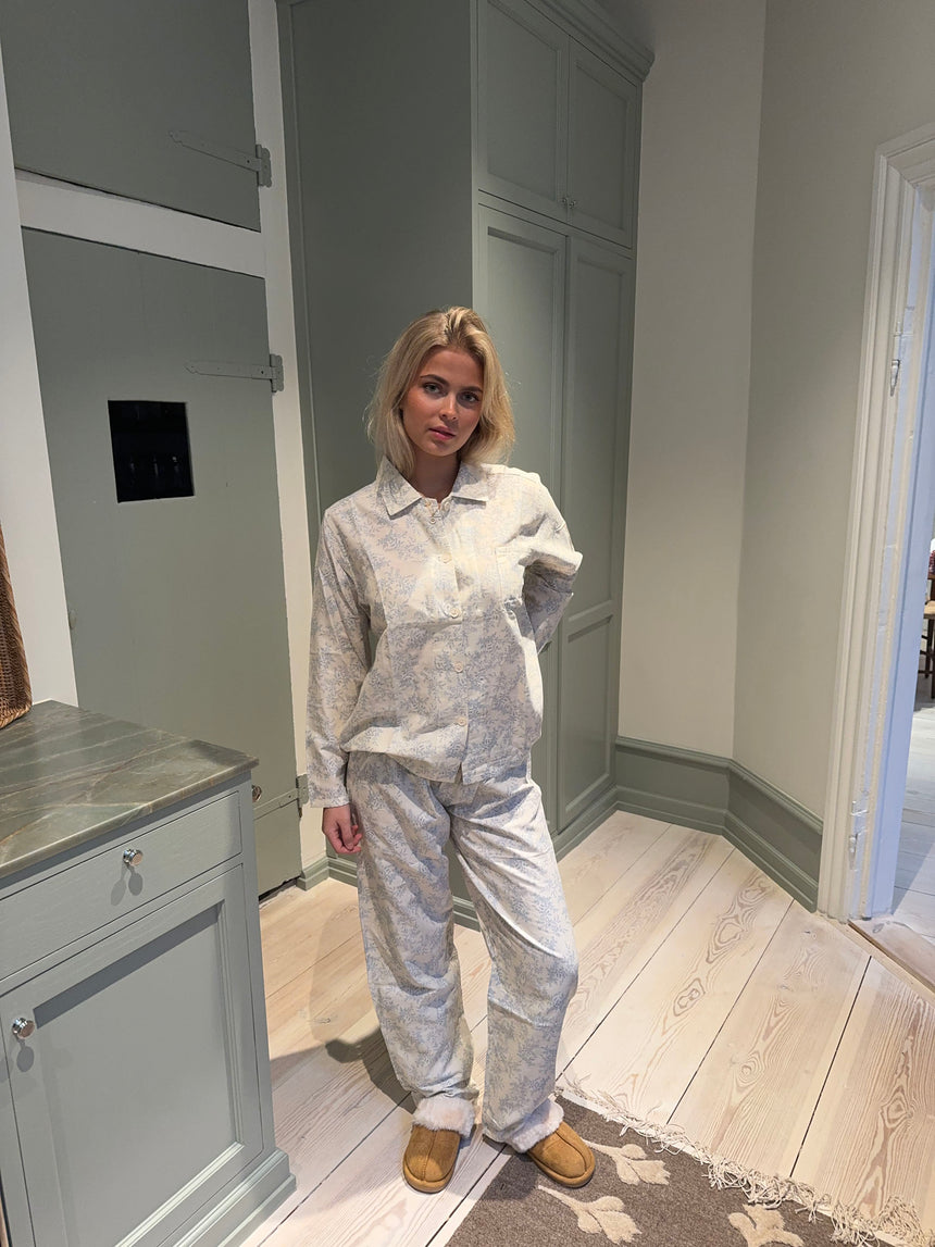Esme pyjamas sæt - Off white/blå