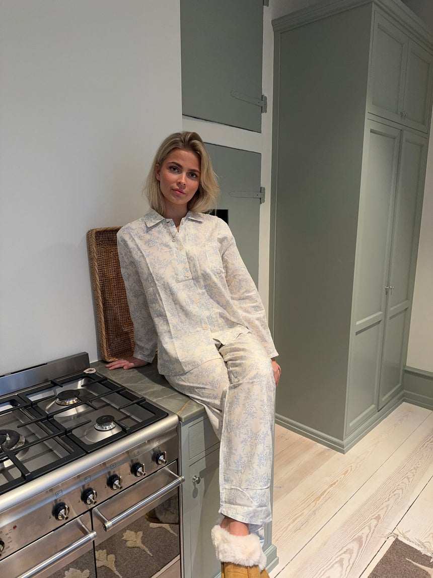 Esme pyjamas sæt - Off white/blå