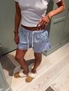 Mily stribede pyjamasshorts - Blå/beige/hvid