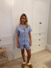 Elva stribet pyjamas sæt med bamser - Blå/hvid