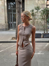 Osccarra top med knapper - Beige