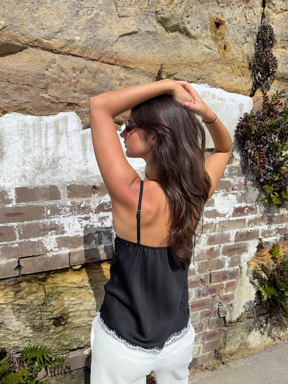 Daniana satintop med blonder - Sort