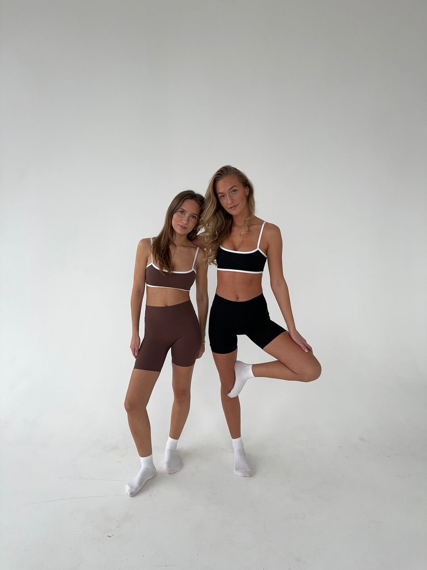 Essential shorts - Jet Black