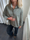 Kendall skjorte med striber - Kaki/hvid