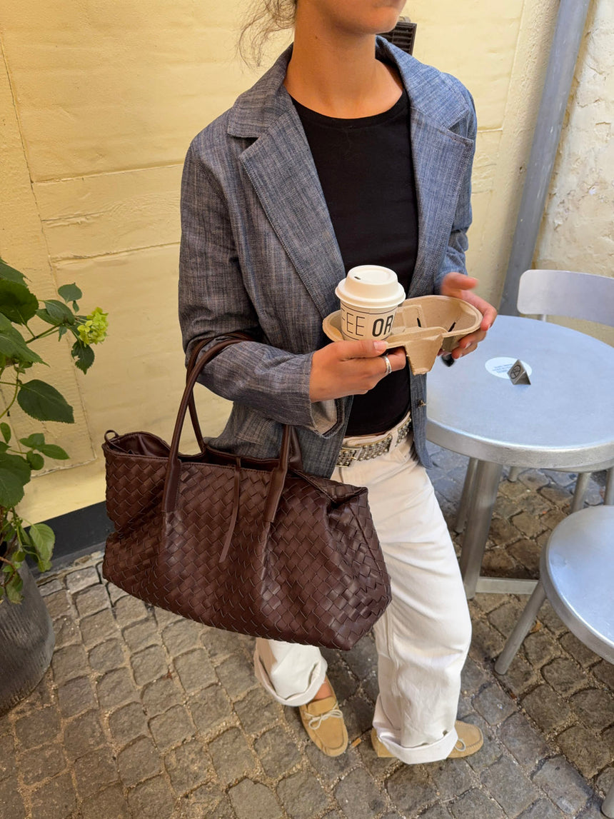 Milu skuldertaske i flet - Brun