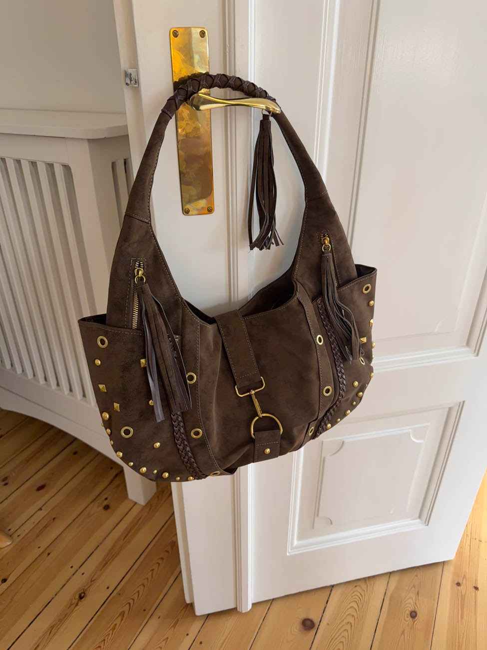 Valentina skuldertaske med nitter - Brun