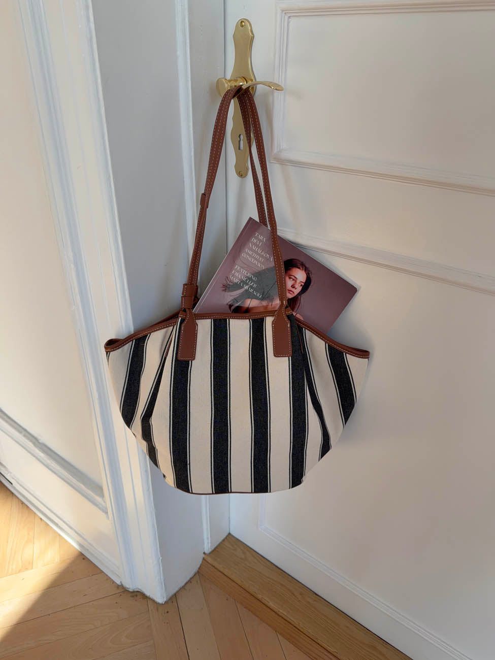 Enna skuldertaske med striber - Hvid/navy