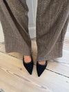 Suzanne slingback hæle med detaljer - Sort