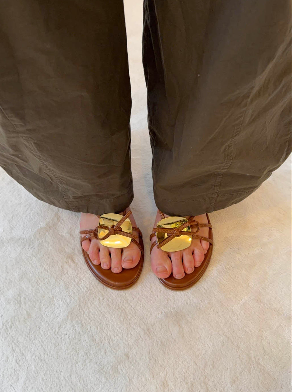 Aya stiletter med guld- og sløjfedetalje - Brun/guld