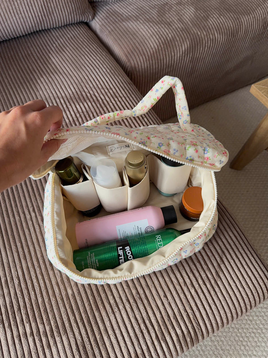 Honey stor toilettaske med hank - Hvid med blomster