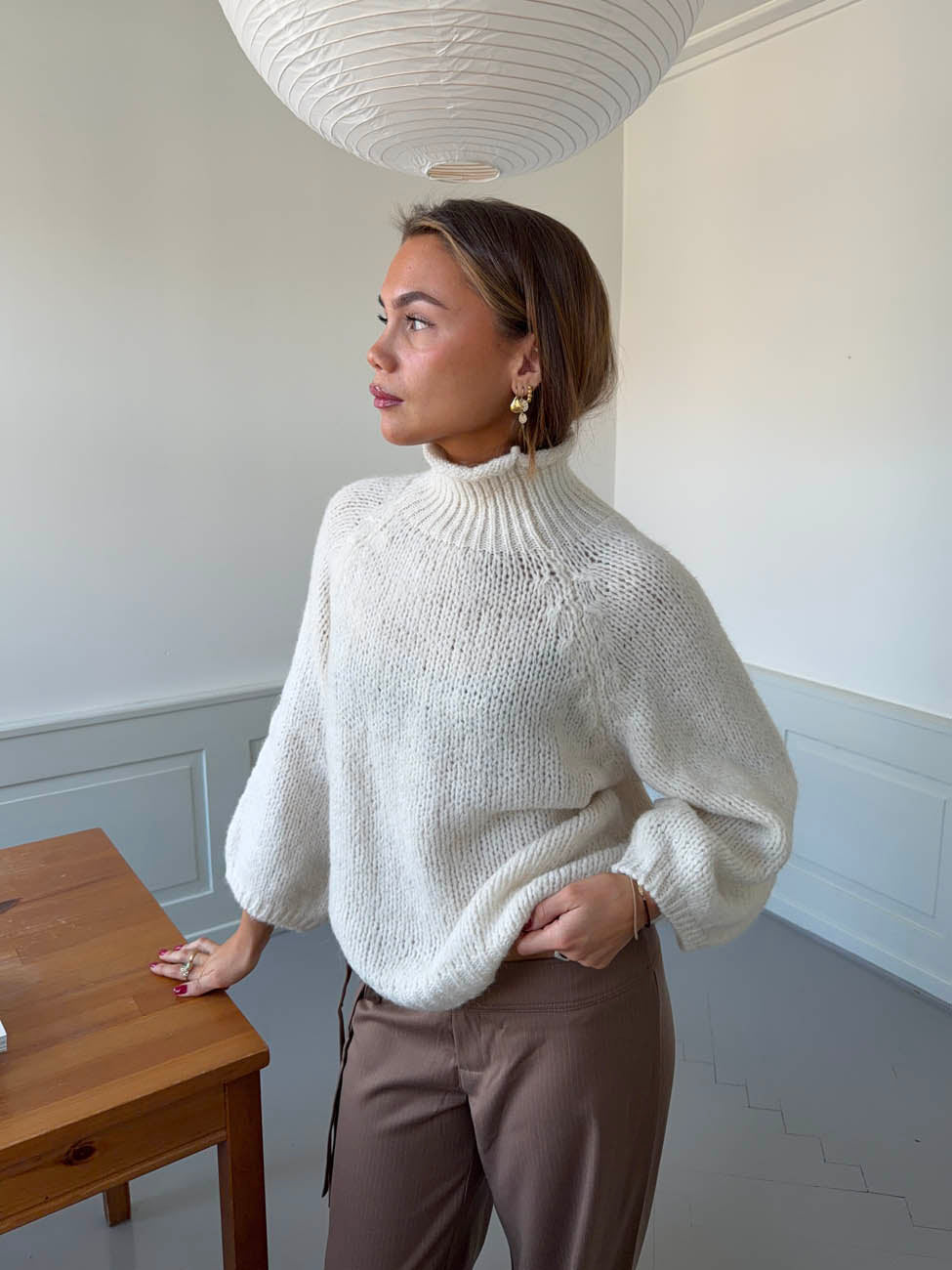 Aire striktrøje med turtleneck - Off white