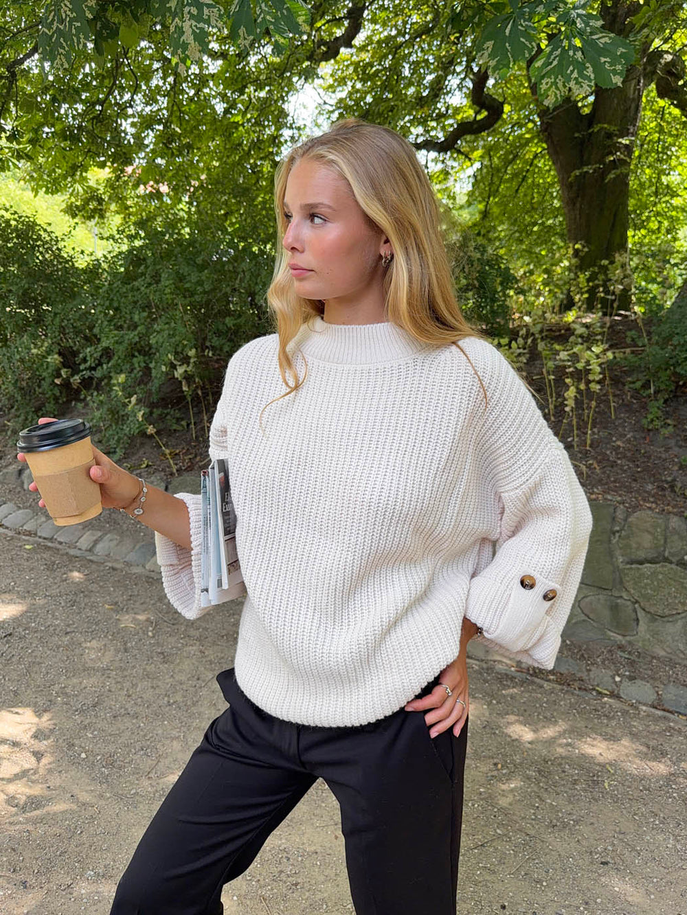 Carina strik med ærmedetalje - Beige