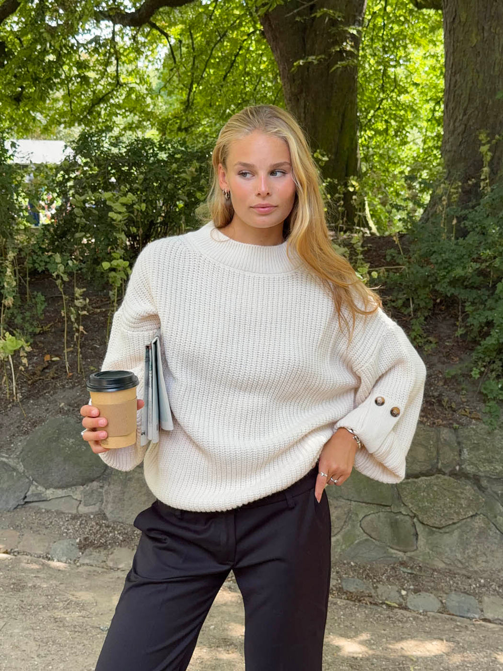 Carina strik med ærmedetalje - Beige