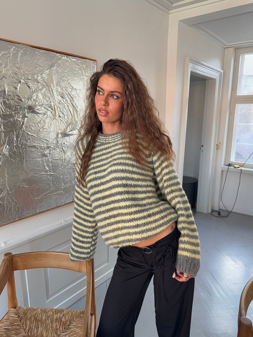 Zeya striktrøje med striber - Gul/grå