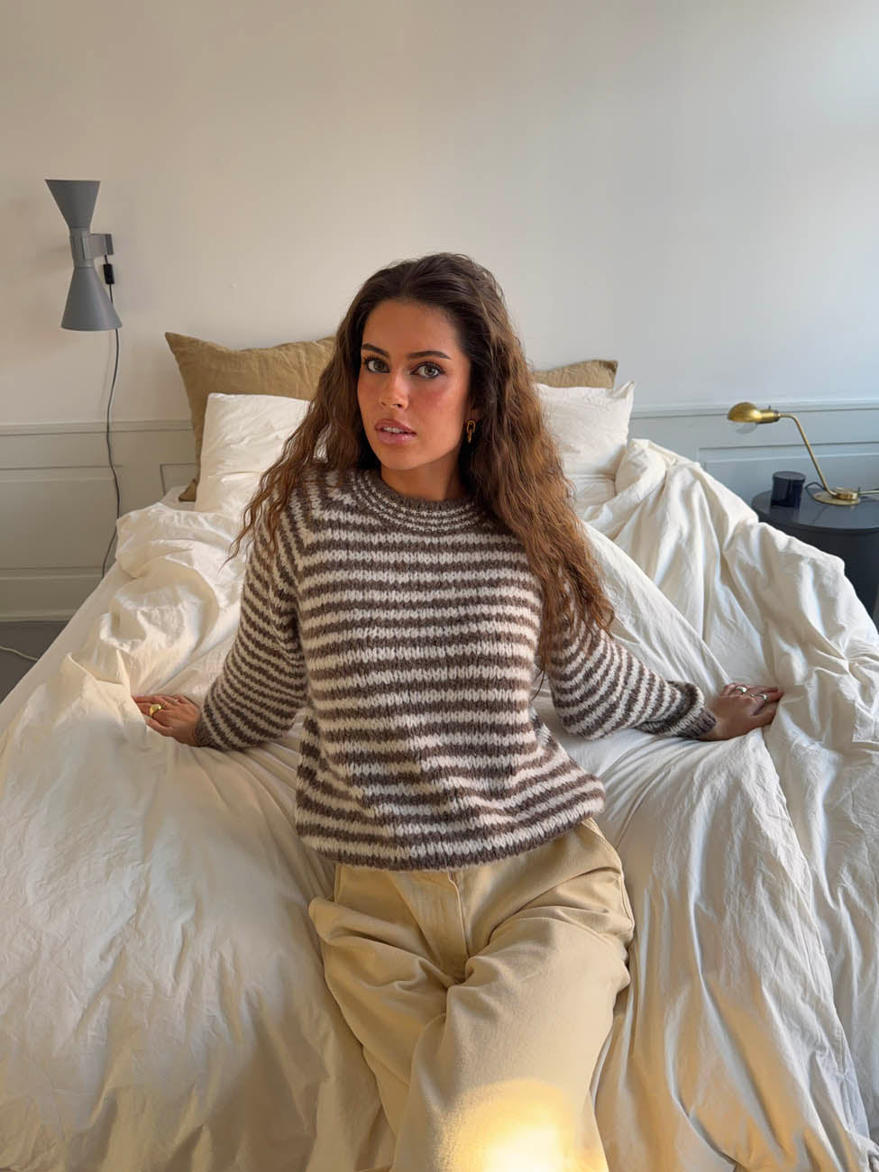 Zeya striktrøje med striber - Hvid/taupe