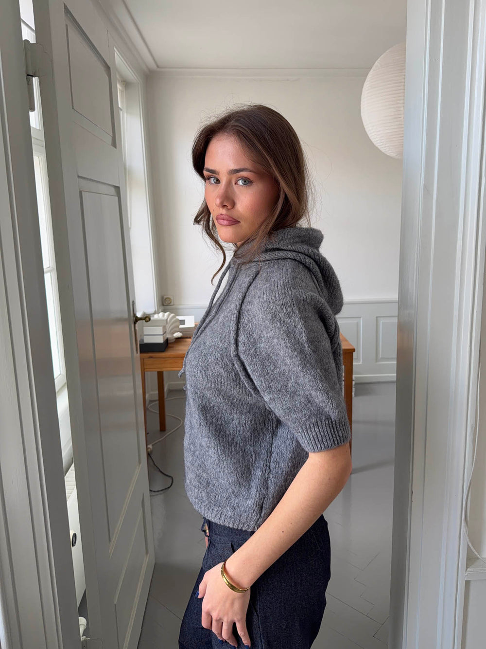 Vanja strikket hoodie - Grå