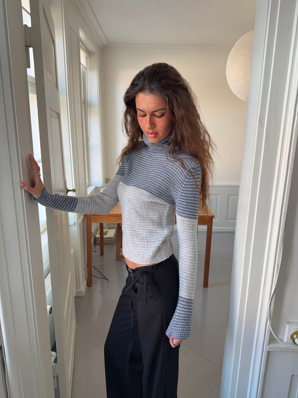 Swela striktrøje med turtleneck - Lyseblå/mørkeblå